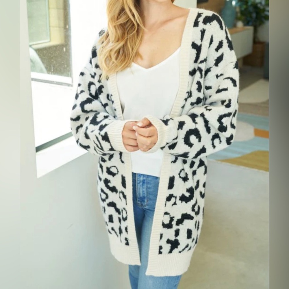 Leopard Print Knit Cardigan